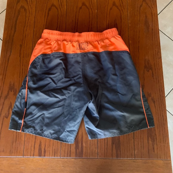 Nike shorts - Picture 5 of 9